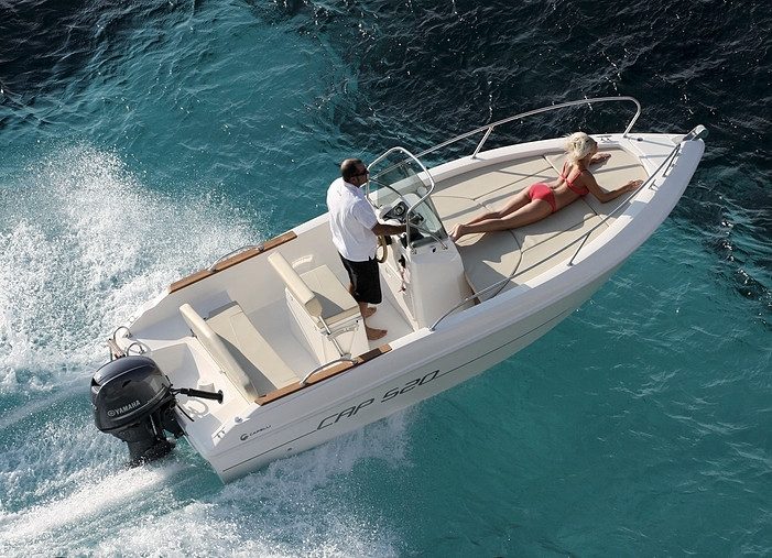 Motorový člun Cantieri Capelli 520