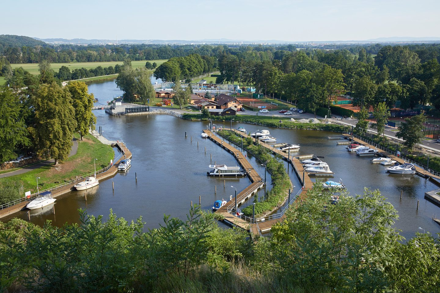 Hluboká 1