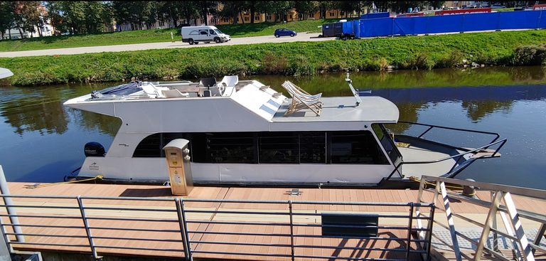 Přístavní hrana České Budějovice u Dlouhého mostu sub